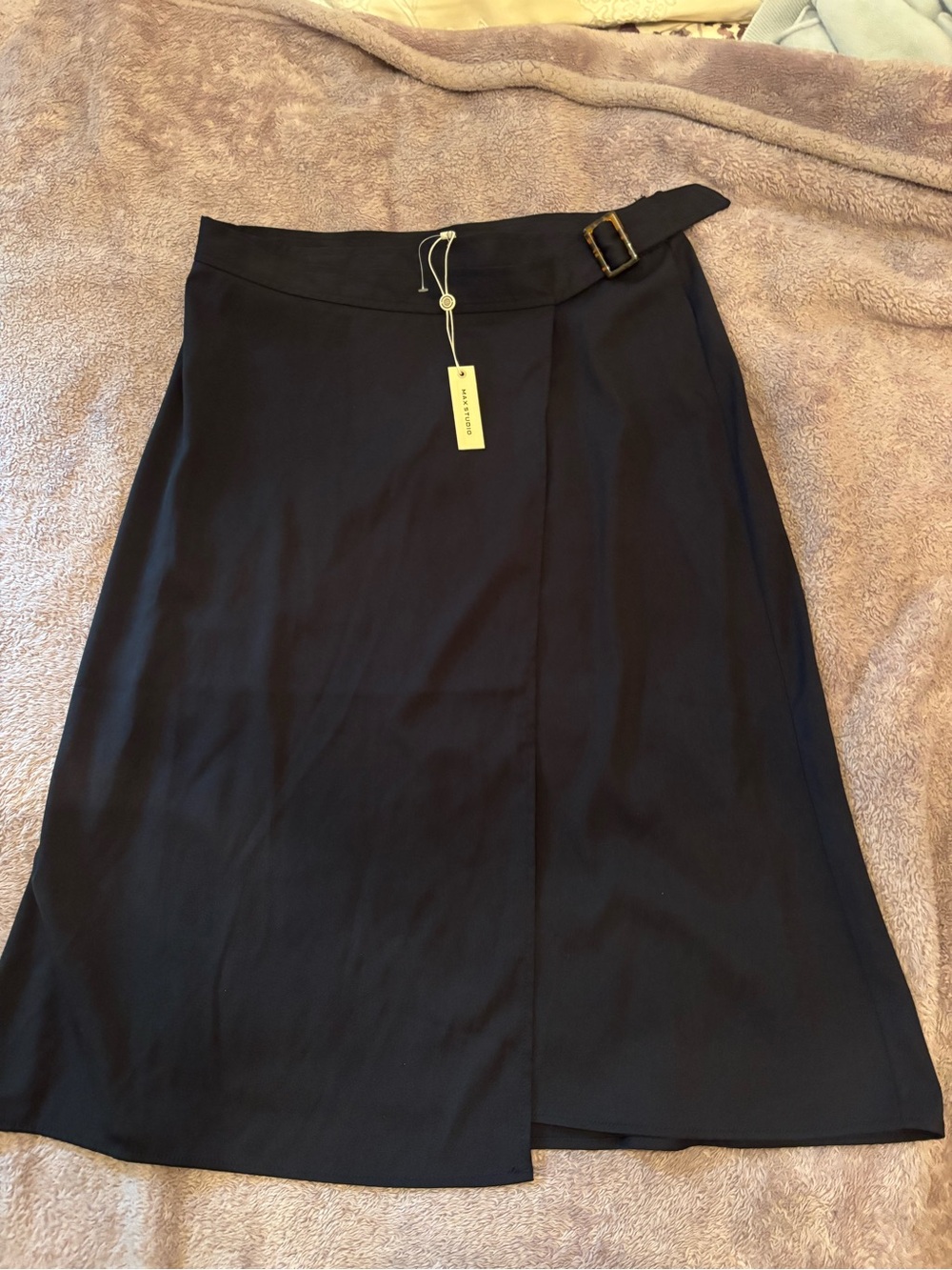 NWT Max Studio Wrap around skirt size 10